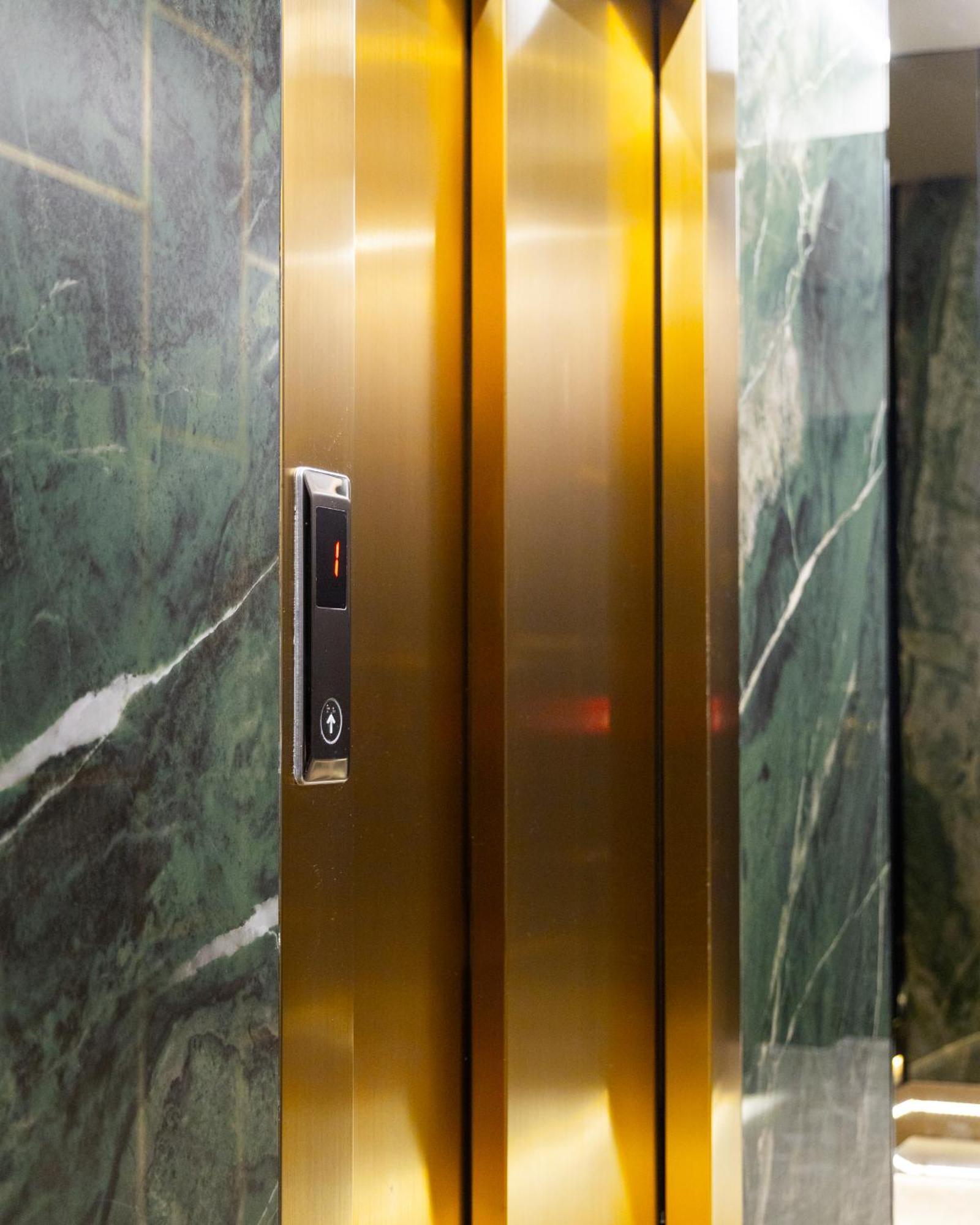 Hotel Opera Πρίστινα Εξωτερικό φωτογραφία